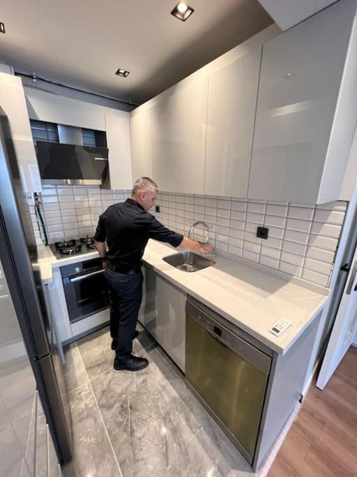 Apartament Zeytinburnu Merkezi Konumda, Sifir Daire & Esyalar Stambuł Zewnętrze zdjęcie