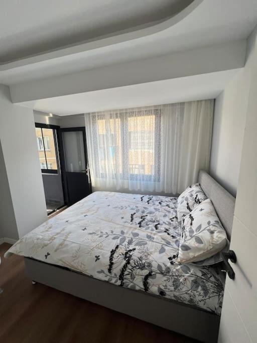 Apartament Zeytinburnu Merkezi Konumda, Sifir Daire & Esyalar Stambuł Zewnętrze zdjęcie